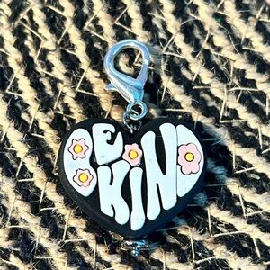 Be Kind Charm
